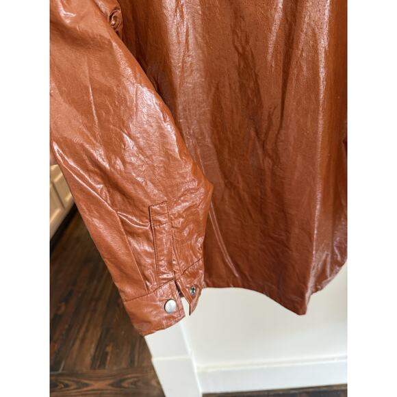 Cotton On Garments Recycled Plastic Snap Front Button Down NWT - Picture 6 of 8